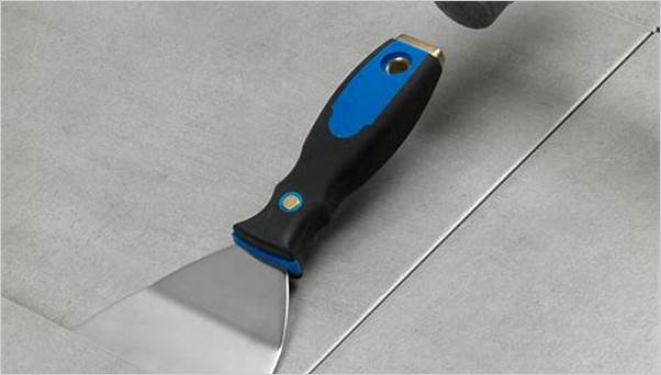 Tile removal tool
