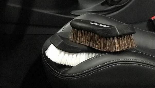 Car detailing brushes for leather seats
